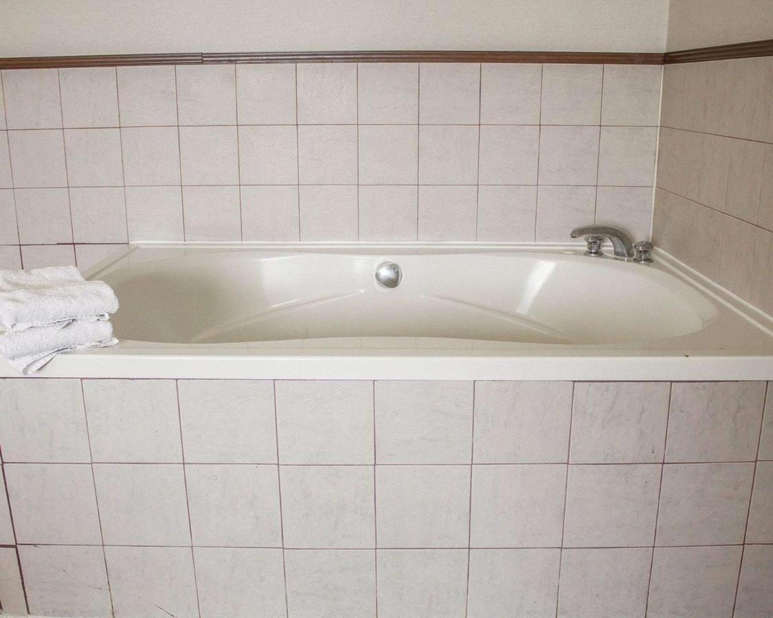 Norwood Inn & Suites Columbus Eksteriør bilde